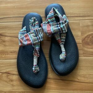 Sanuk | Sandals